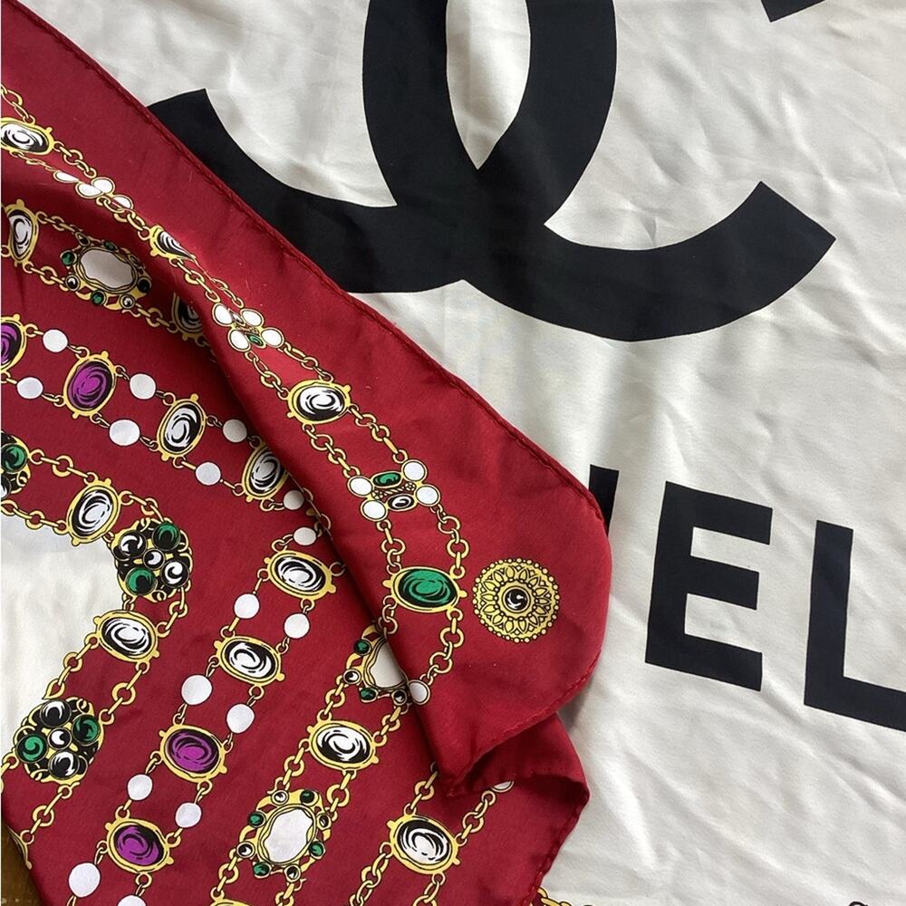 Vintage Chanel Red Gold Chain Silk Hand Rolled Large Square Scarf - Picture 6 of 6